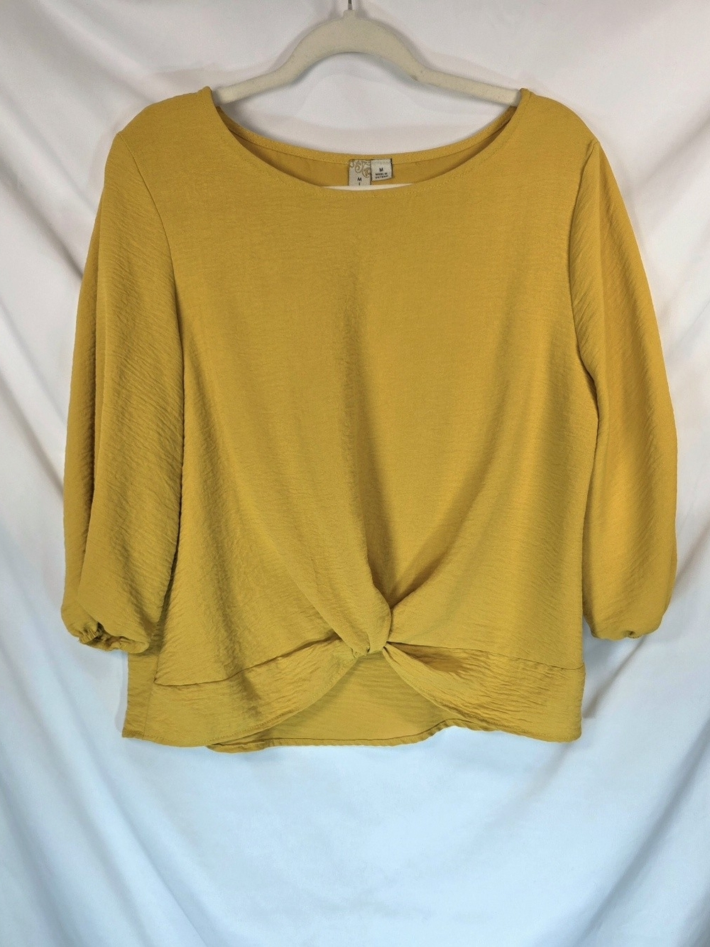 Misia Womens Sz M Mustard Yellow Blouse Twist Front Puff Sleeve Crinkle Boho